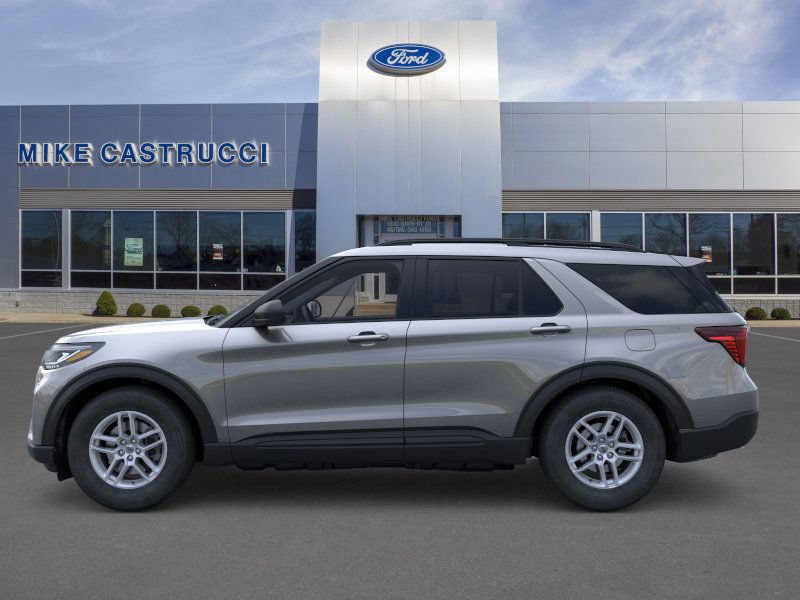 New 2026 Ford Explorer Active RWD image 3