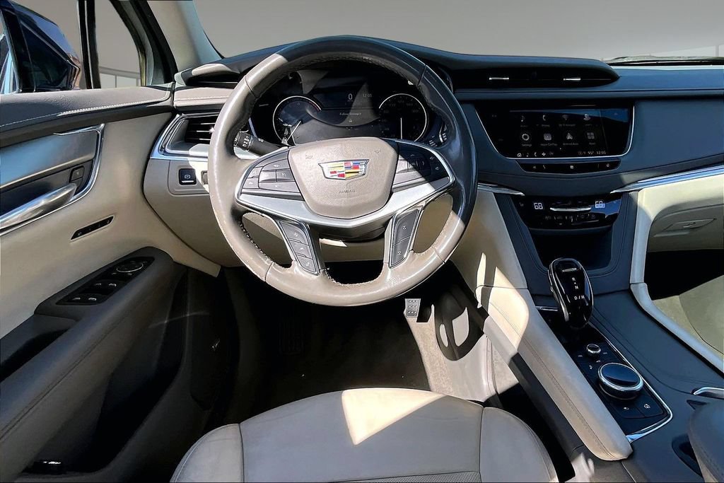 Used 2021 Cadillac XT5 Premium Luxury FWD image 5