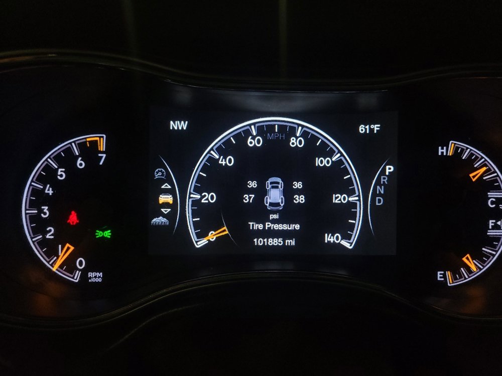Used 2020 Jeep Grand Cherokee Limited AWD/4WD image 23