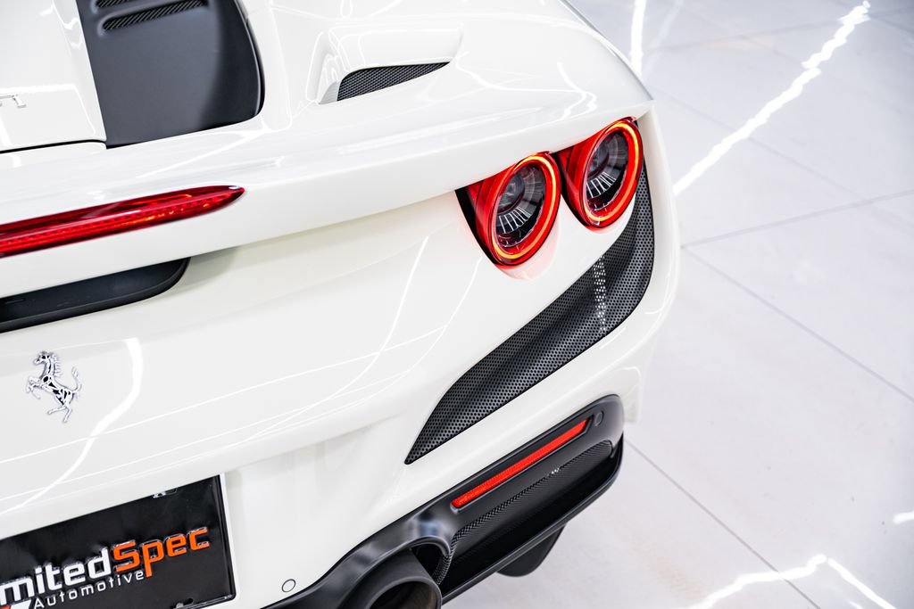 Used 2022 Ferrari F8 Tributo RWD image 30