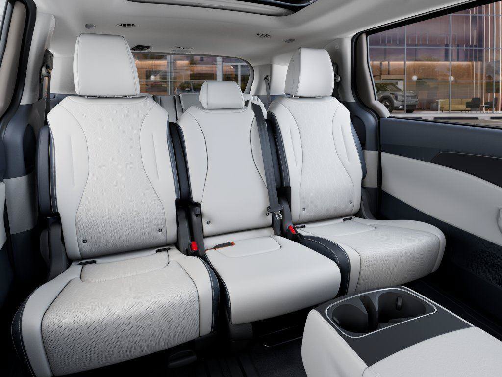 New 2026 Kia Carnival SX w/ SX Dark Edition Package FWD image 16