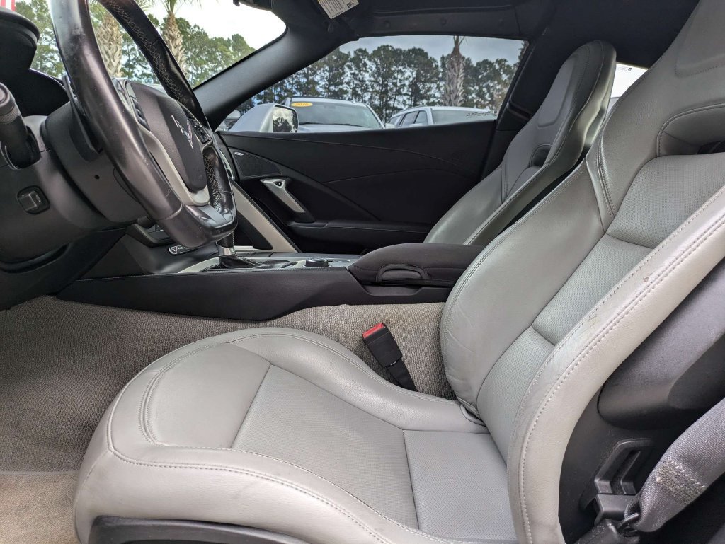 Used 2018 Chevrolet Corvette Stingray Coupe w/ 1LT RWD image 17