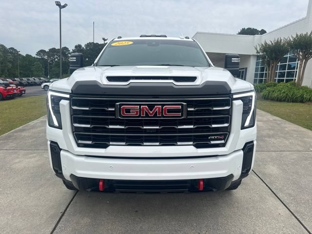 Used 2025 GMC Sierra 2500 AT4 w/ AT4 Premium Plus Package AWD/4WD image 2