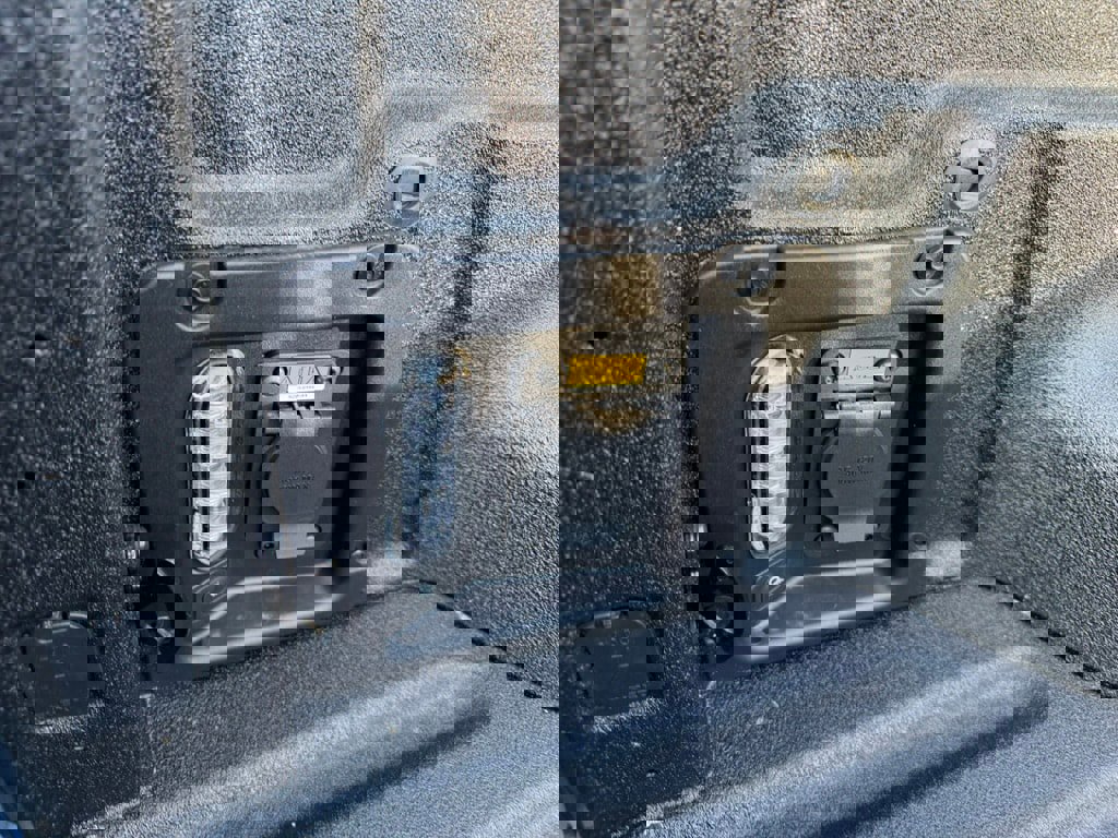 New 2026 Ford Maverick Lariat w/ 4K Tow Package image 6