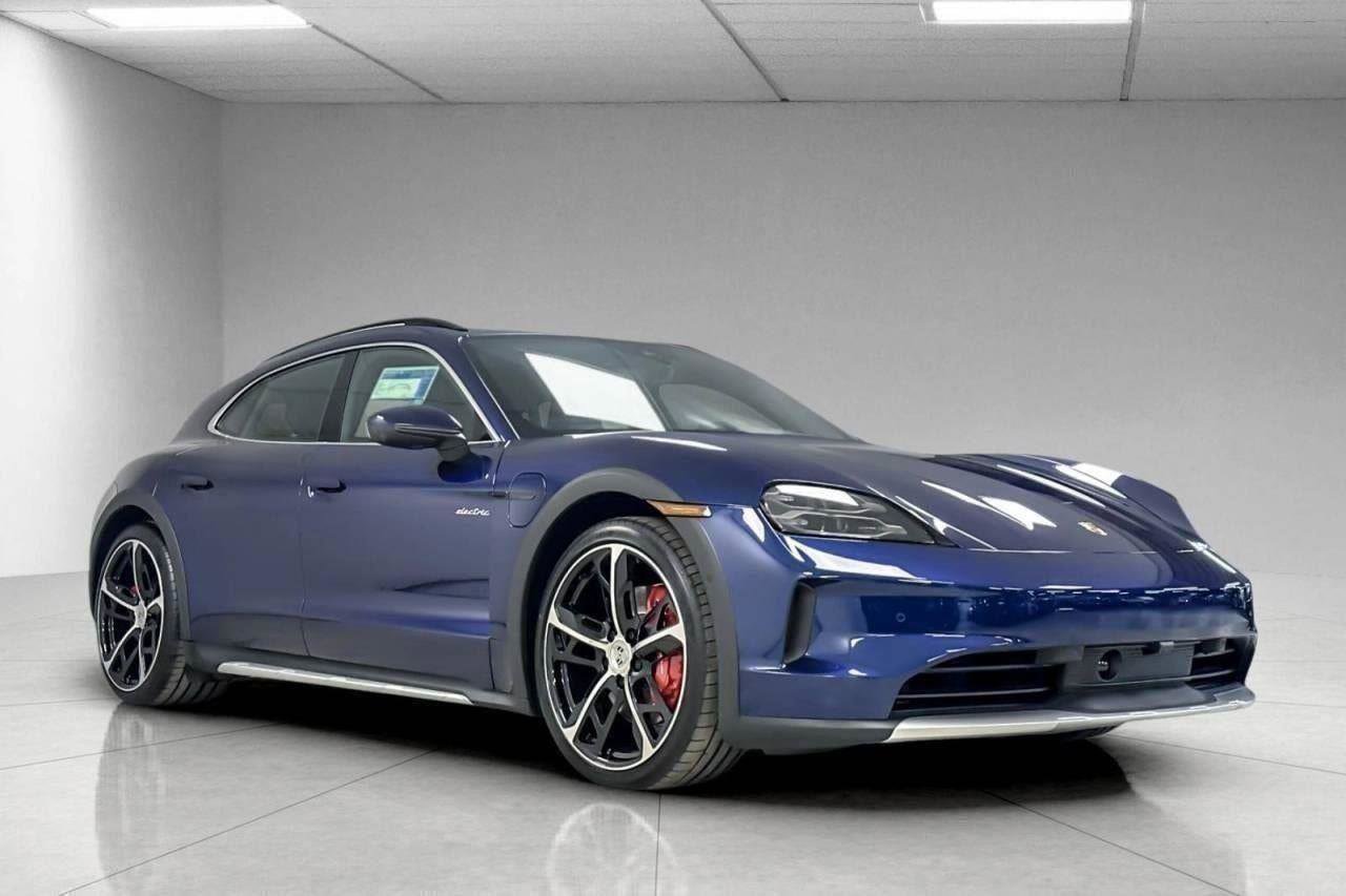 New 2025 Porsche Taycan 4S image 48