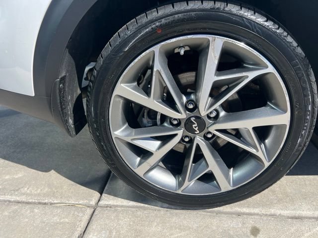 Used 2022 Kia Niro Touring Special Edition FWD image 23
