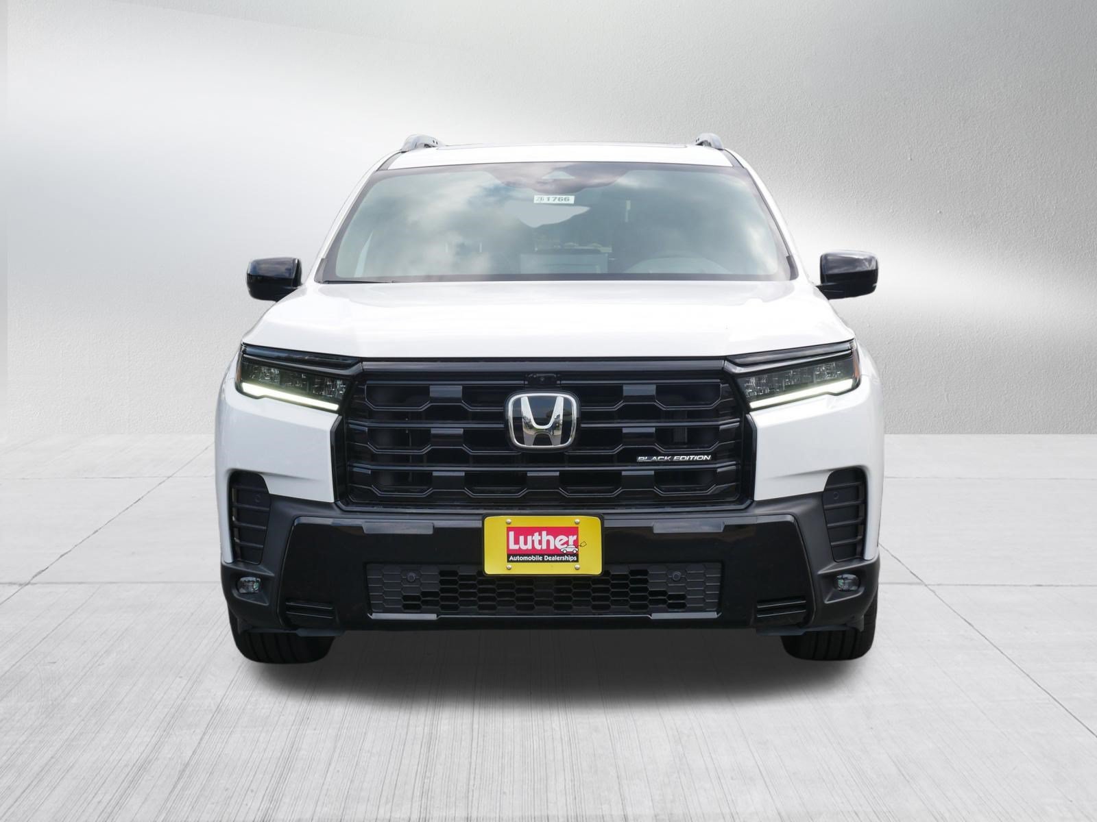 New 2026 Honda Pilot Black Edition image 2