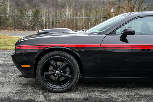 Used 2010 Dodge Challenger R/T w/ Mopar 10 Pkg image 4