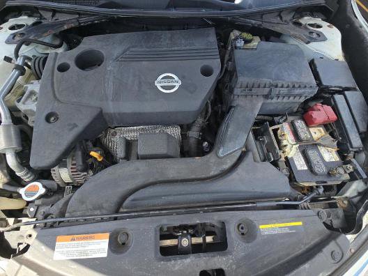 Used 2015 Nissan Altima 2.5 SV w/ Convenience Package FWD image 8