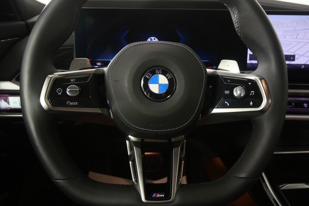 Certified 2025 BMW 740i image 22