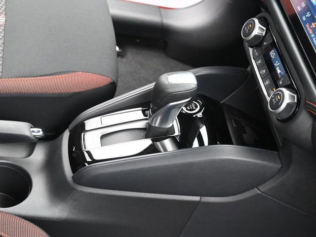 New 2025 Nissan Versa SR w/ Trunk Package FWD image 35