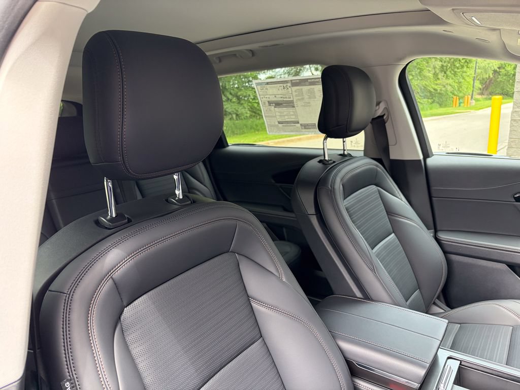 New 2026 Lincoln Nautilus Reserve AWD/4WD image 29