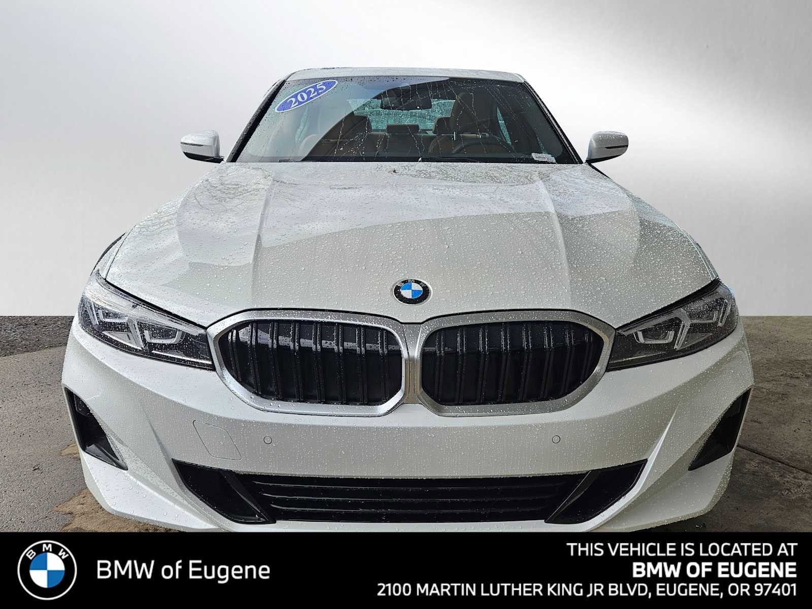 Used 2025 BMW 330i xDrive Sedan w/ Convenience Package image 8