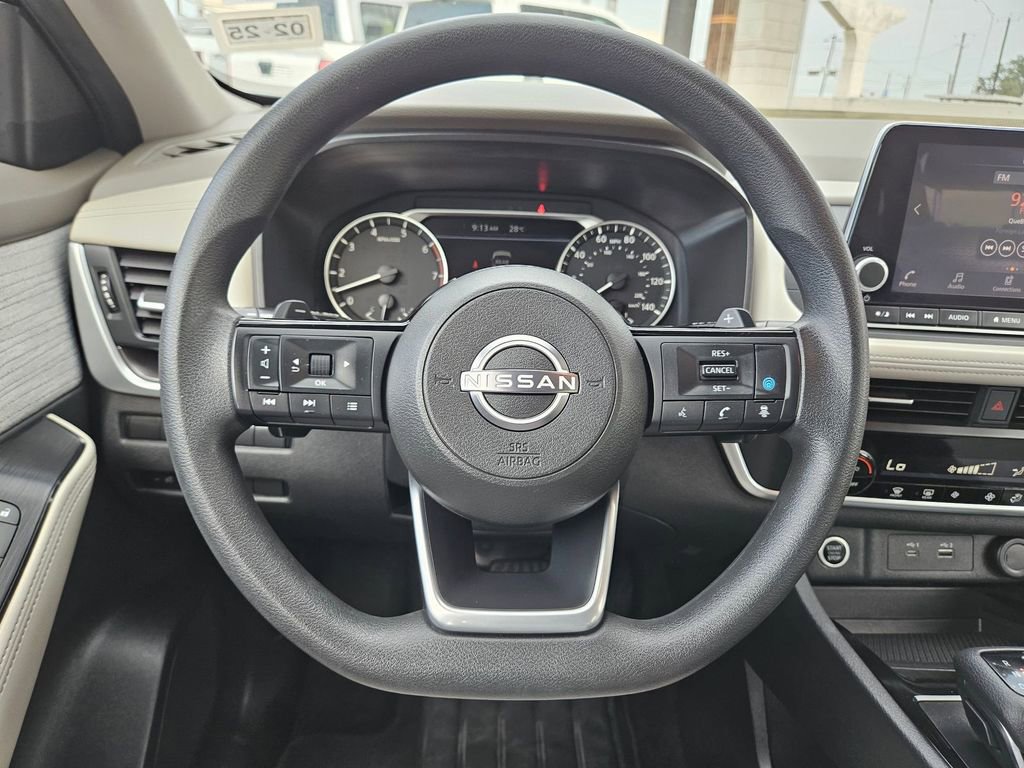 Used 2023 Nissan Rogue SV image 22