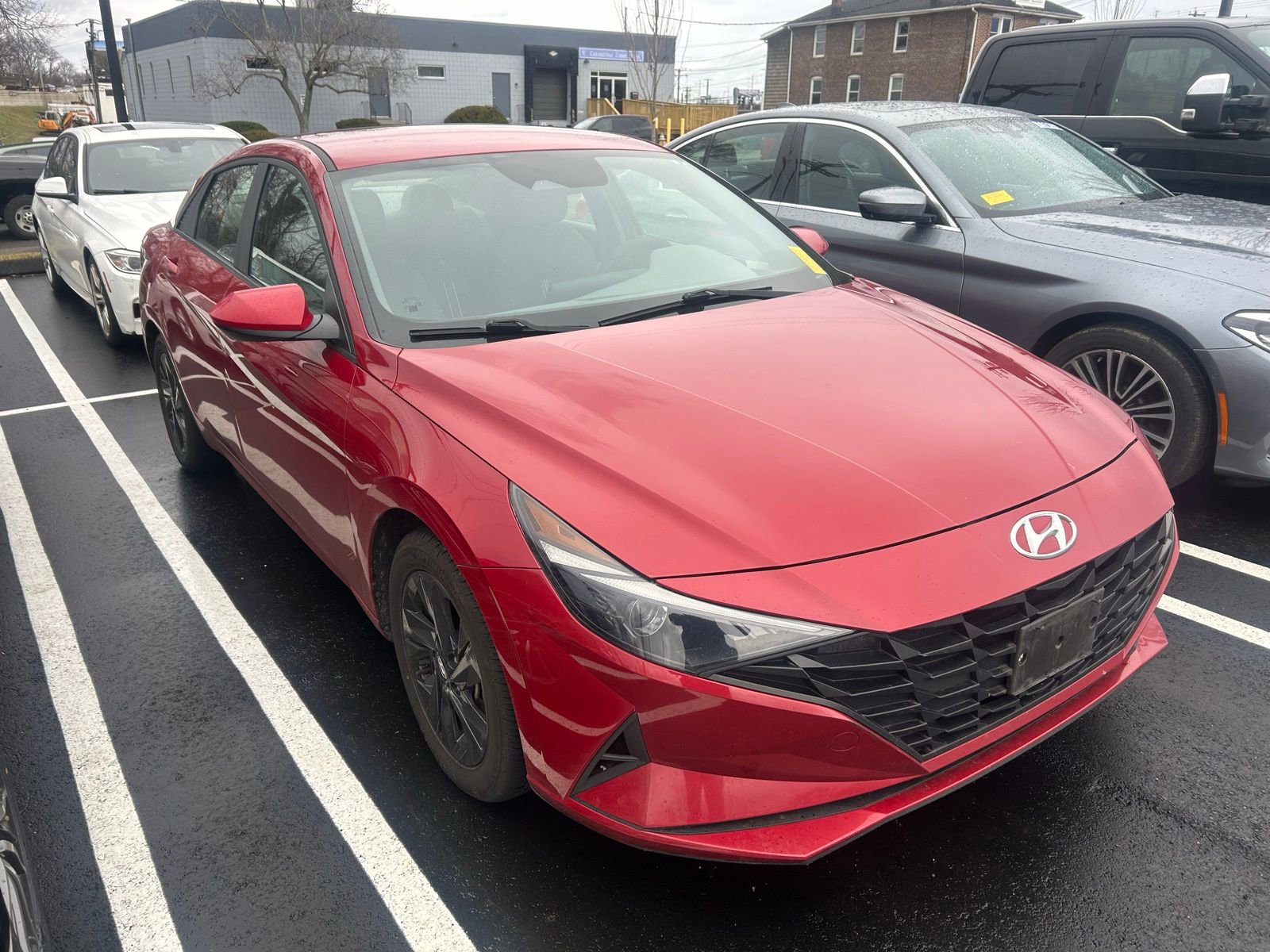 Used 2021 Hyundai Elantra Blue image 2