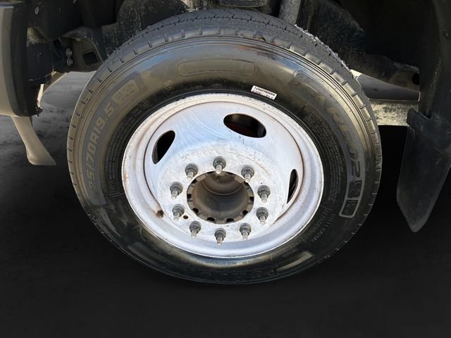 Used 2022 Ford F550 2WD SuperCab Super Duty image 11