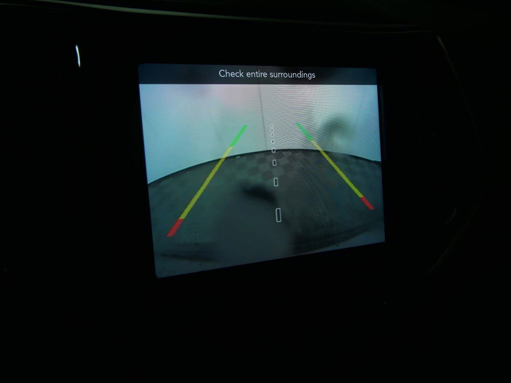 Used 2022 Jeep Cherokee Limited AWD/4WD image 34