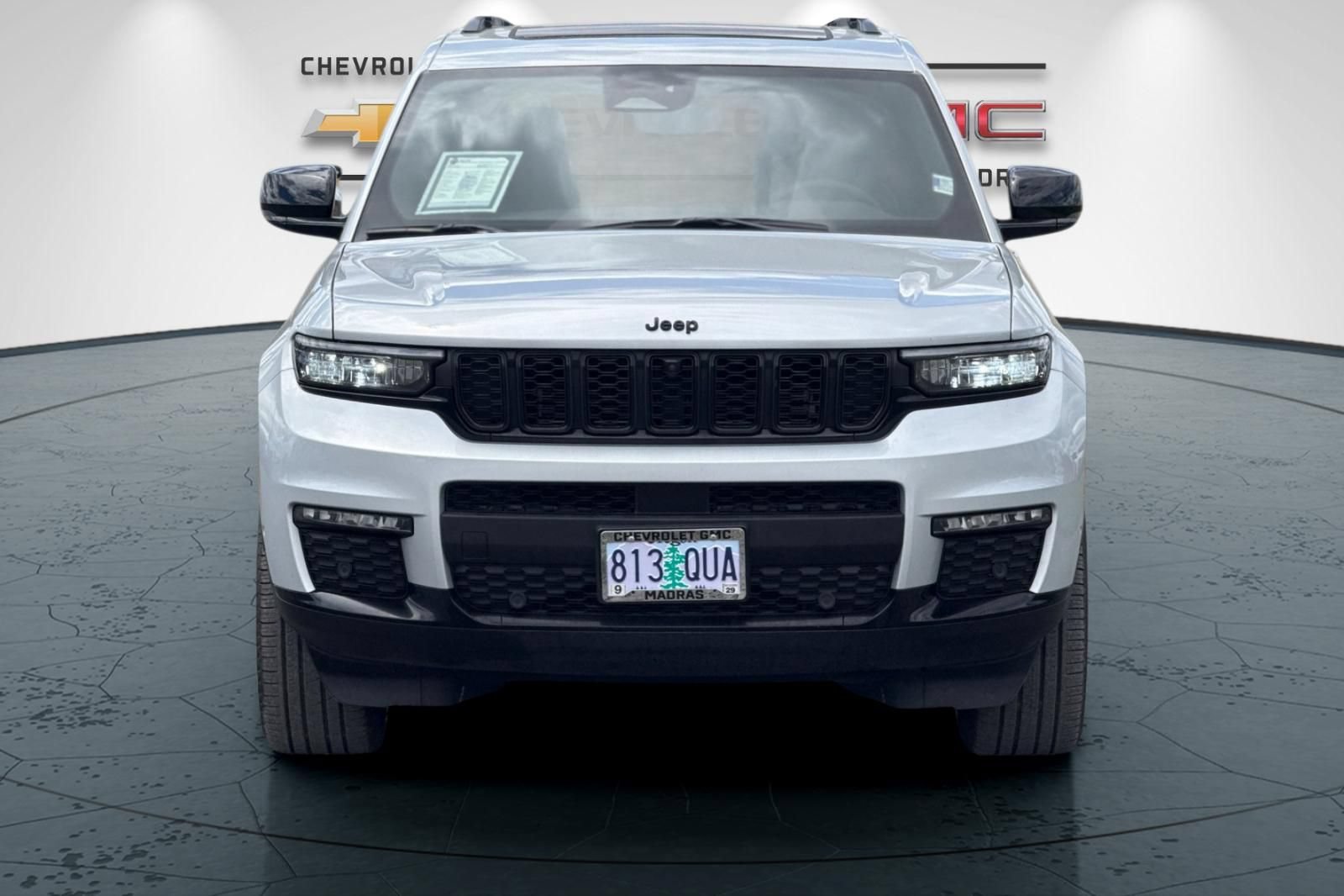 Used 2025 Jeep Grand Cherokee L Limited w/ Luxury Tech Group II AWD/4WD image 8