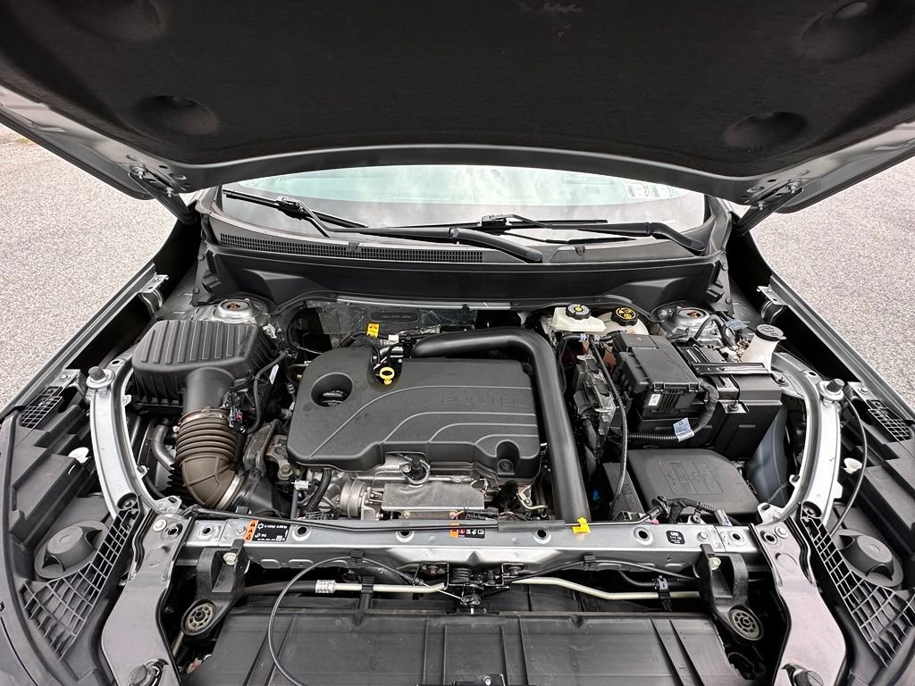 Certified 2023 GMC Terrain AT4 w/ Tech Package AWD/4WD image 43