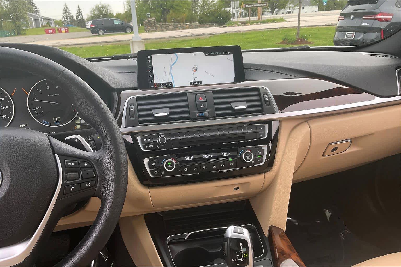 Used 2018 BMW 330e w/ Premium Package RWD image 6