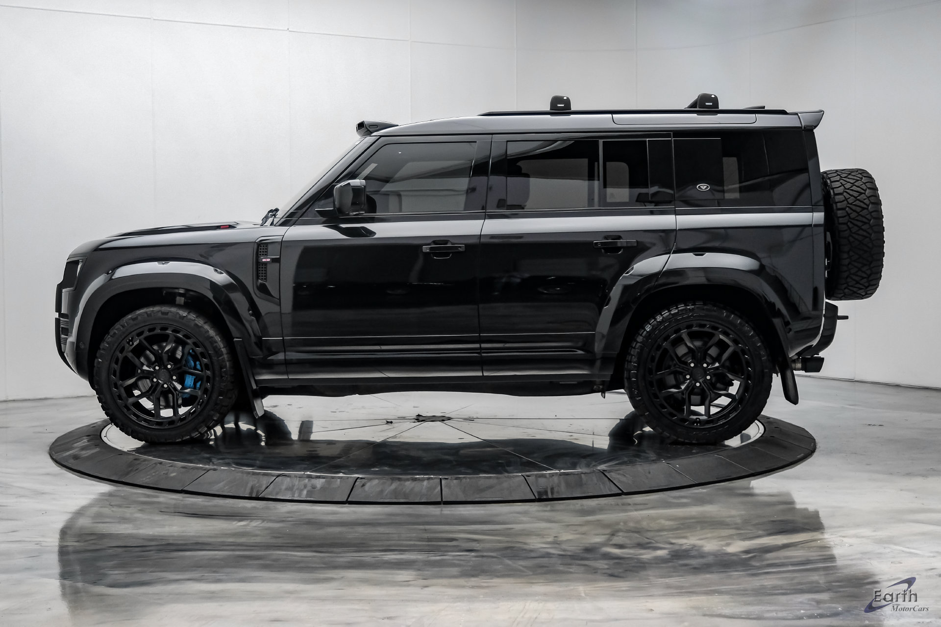 Used 2022 Land Rover Defender 110 V8 AWD/4WD image 7