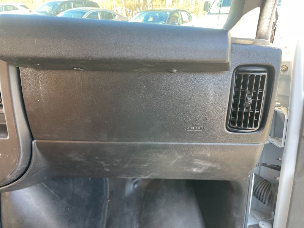 Used 2023 Chevrolet Express 3500 w/ Power Convenience Package RWD image 28