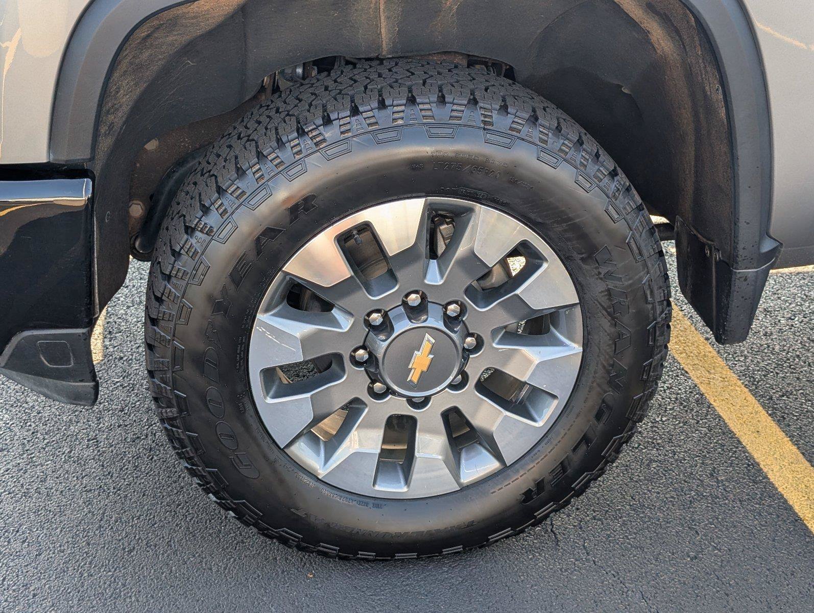 Used 2025 Chevrolet Silverado 2500 Custom w/ Custom Convenience Package AWD/4WD image 11