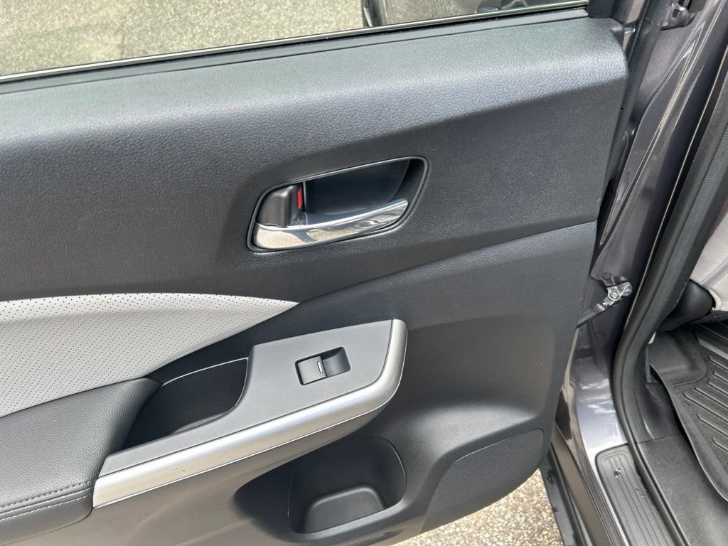 Used 2015 Honda CR-V Touring image 25