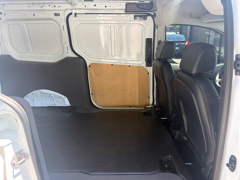 Used 2023 Ford Transit Connect XL FWD image 31