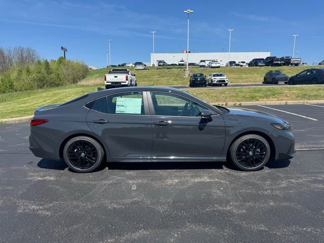 New 2026 Toyota Camry SE image 2