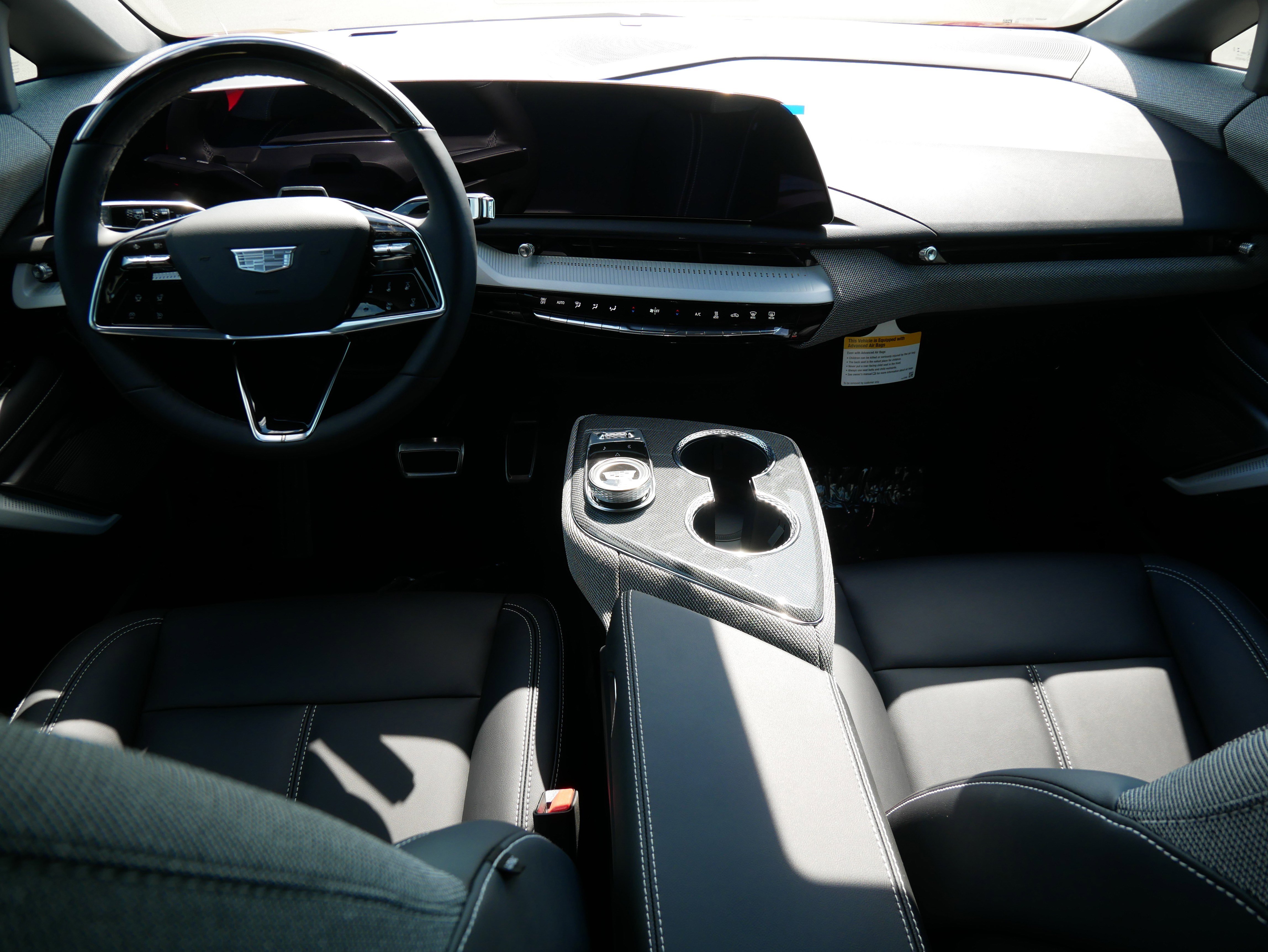 Used 2025 Cadillac Optiq Sport 1 w/ LPO, Floor Liner Package image 8