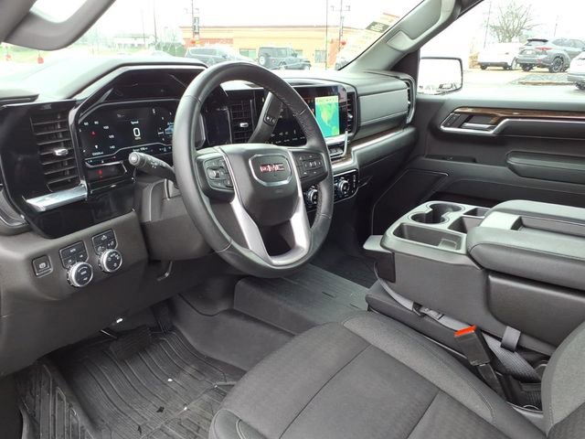 Used 2023 GMC Sierra 1500 SLE image 12