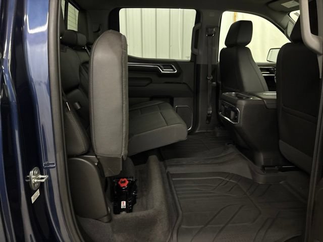 Used 2022 Chevrolet Silverado 1500 LTZ w/ LTZ Convenience Package II AWD/4WD image 17