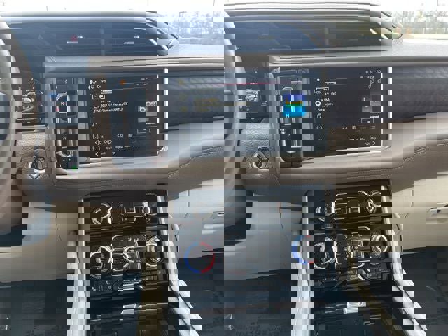 Used 2022 GMC Yukon XL Denali image 31