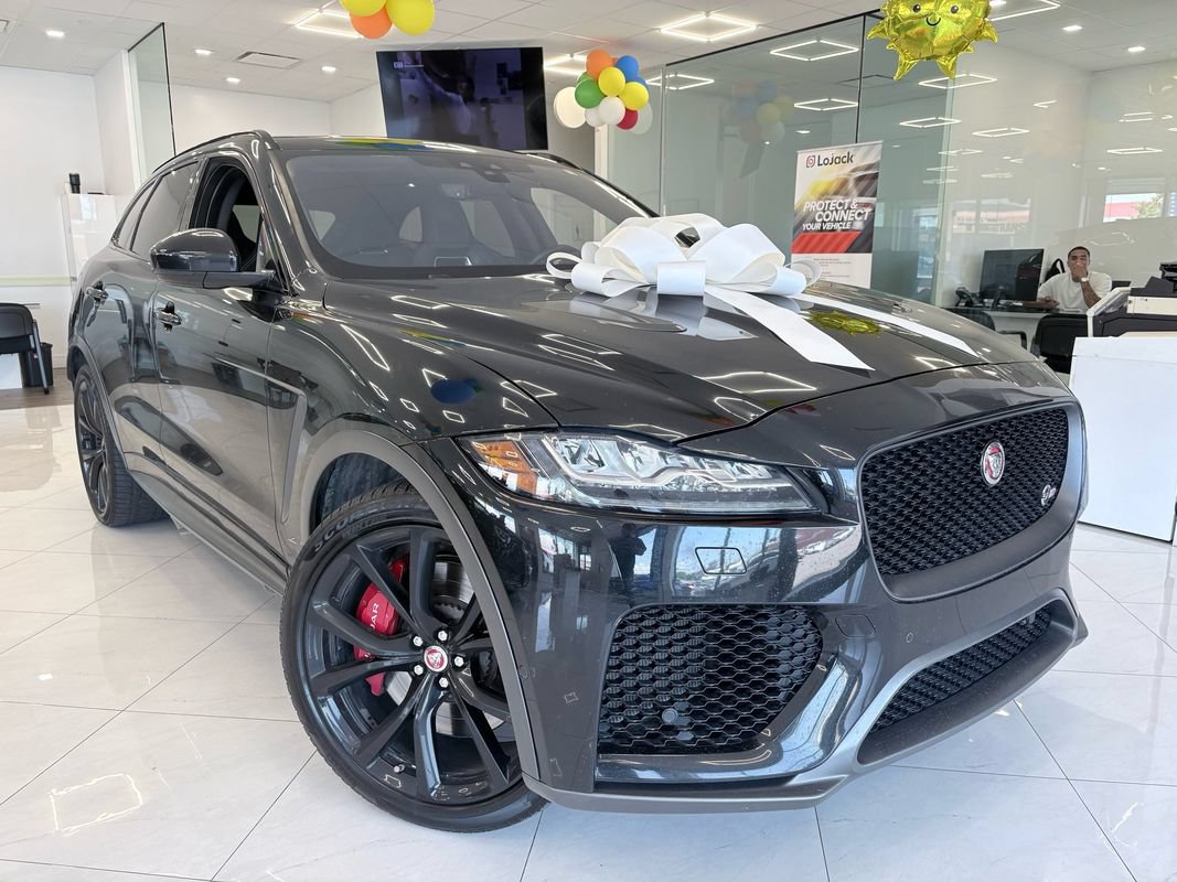 Used 2020 Jaguar F-PACE SVR AWD/4WD image 3