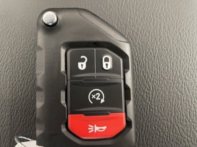 New 2025 Jeep Wrangler Sahara w/ Technology Group image 24