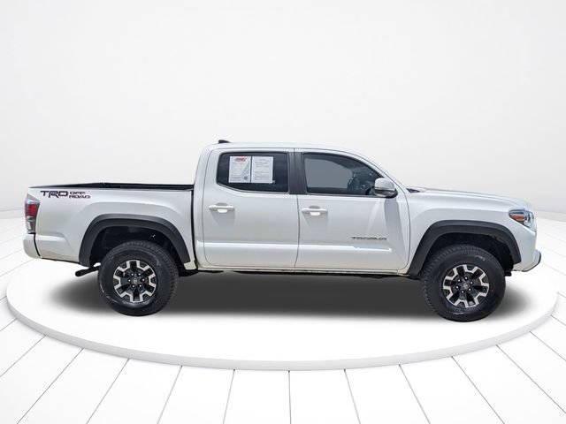 Used 2022 Toyota Tacoma TRD Off-Road w/ Technology Package RWD image 3