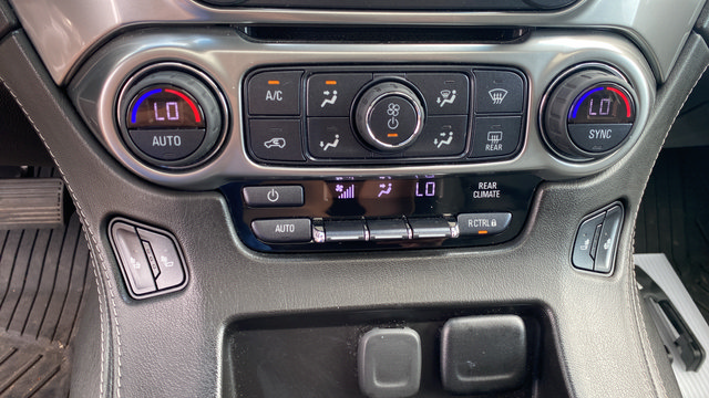 Used 2019 Chevrolet Suburban LT AWD/4WD image 18