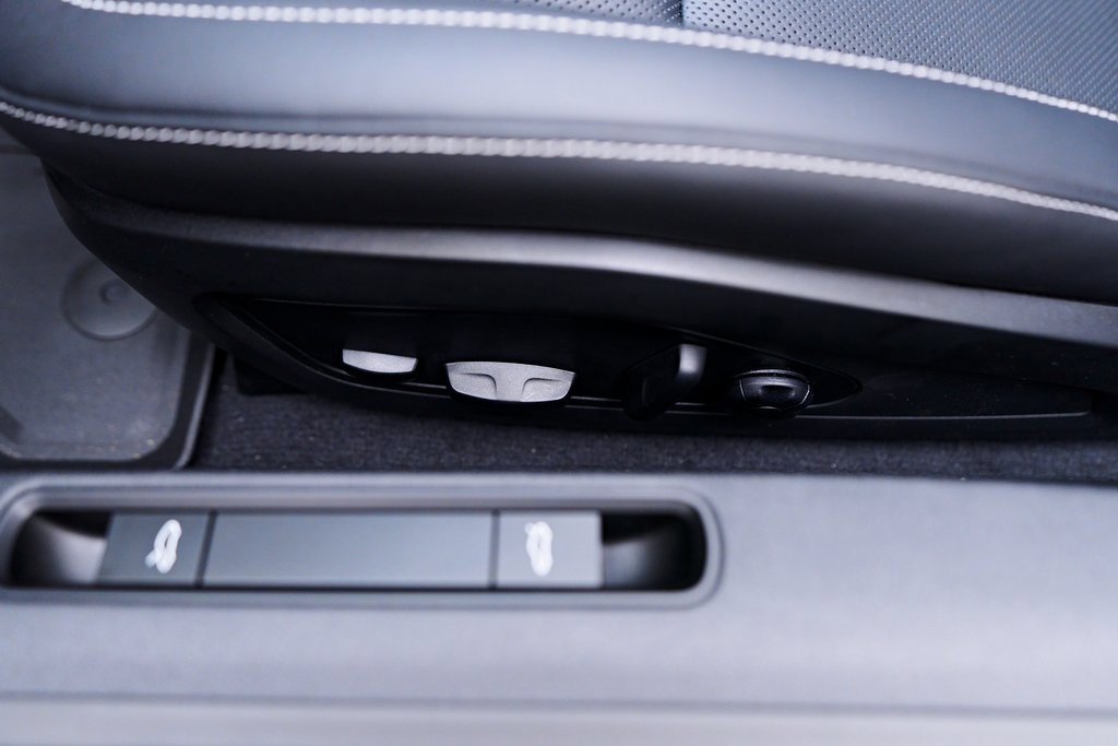 Used 2026 Porsche 911 Carrera GTS image 46