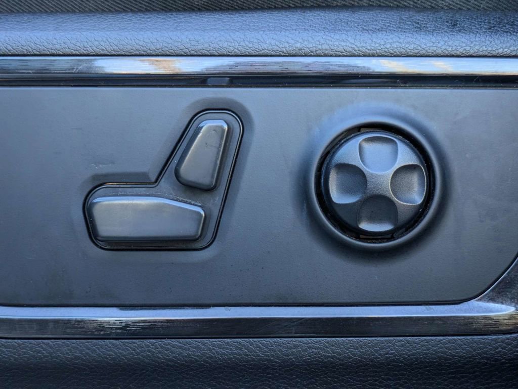 Used 2022 RAM 1500 Limited AWD/4WD image 23