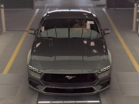 Used 2025 Ford Mustang Coupe RWD image 3