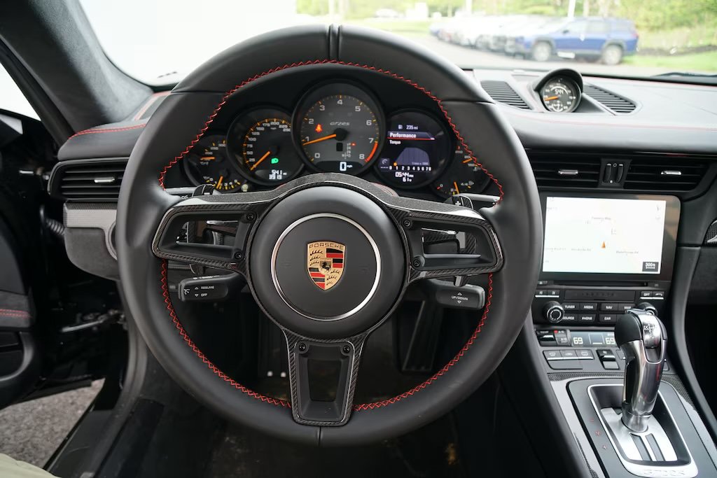 Used 2019 Porsche 911 GT2 RS RWD image 15