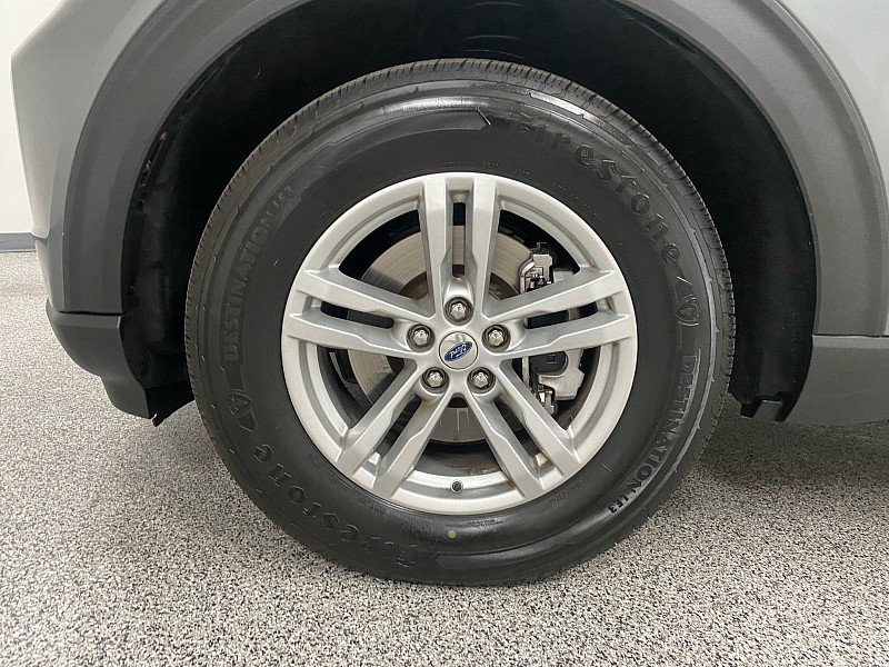 Used 2022 Ford Explorer XLT image 19