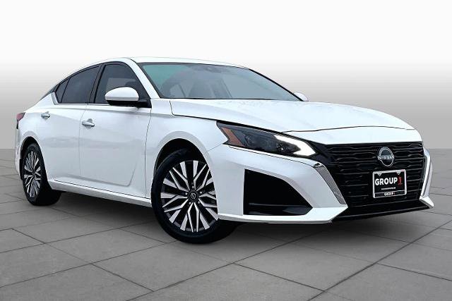 Certified 2023 Nissan Altima 2.5 SV FWD image 3