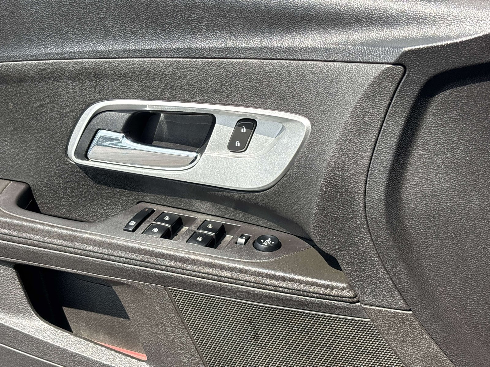 Used 2012 Chevrolet Equinox LS FWD image 13