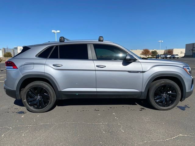 Used 2024 Volkswagen Atlas Cross Sport SE image 7