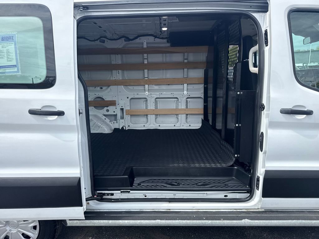 Used 2024 Ford Transit 250 Low Roof w/ Exterior Upgrade Package RWD image 18