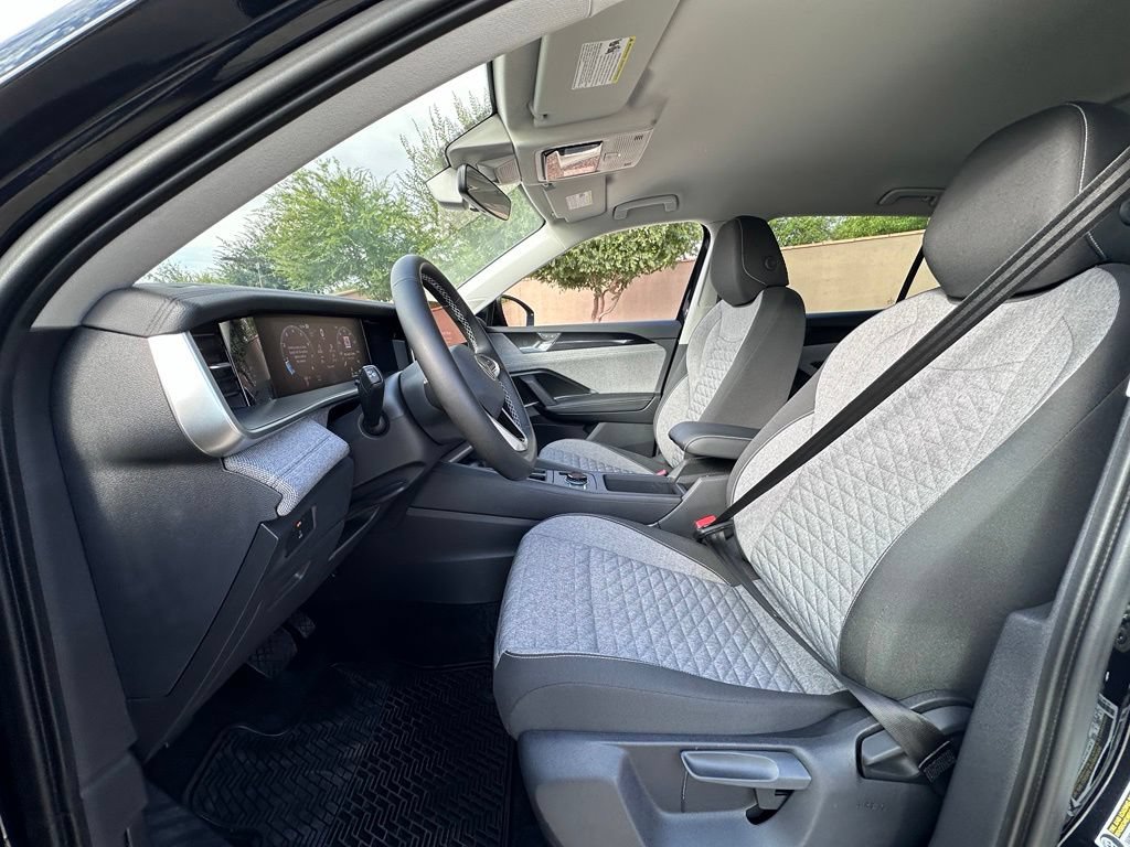 Used 2026 Volkswagen Tiguan S FWD image 8
