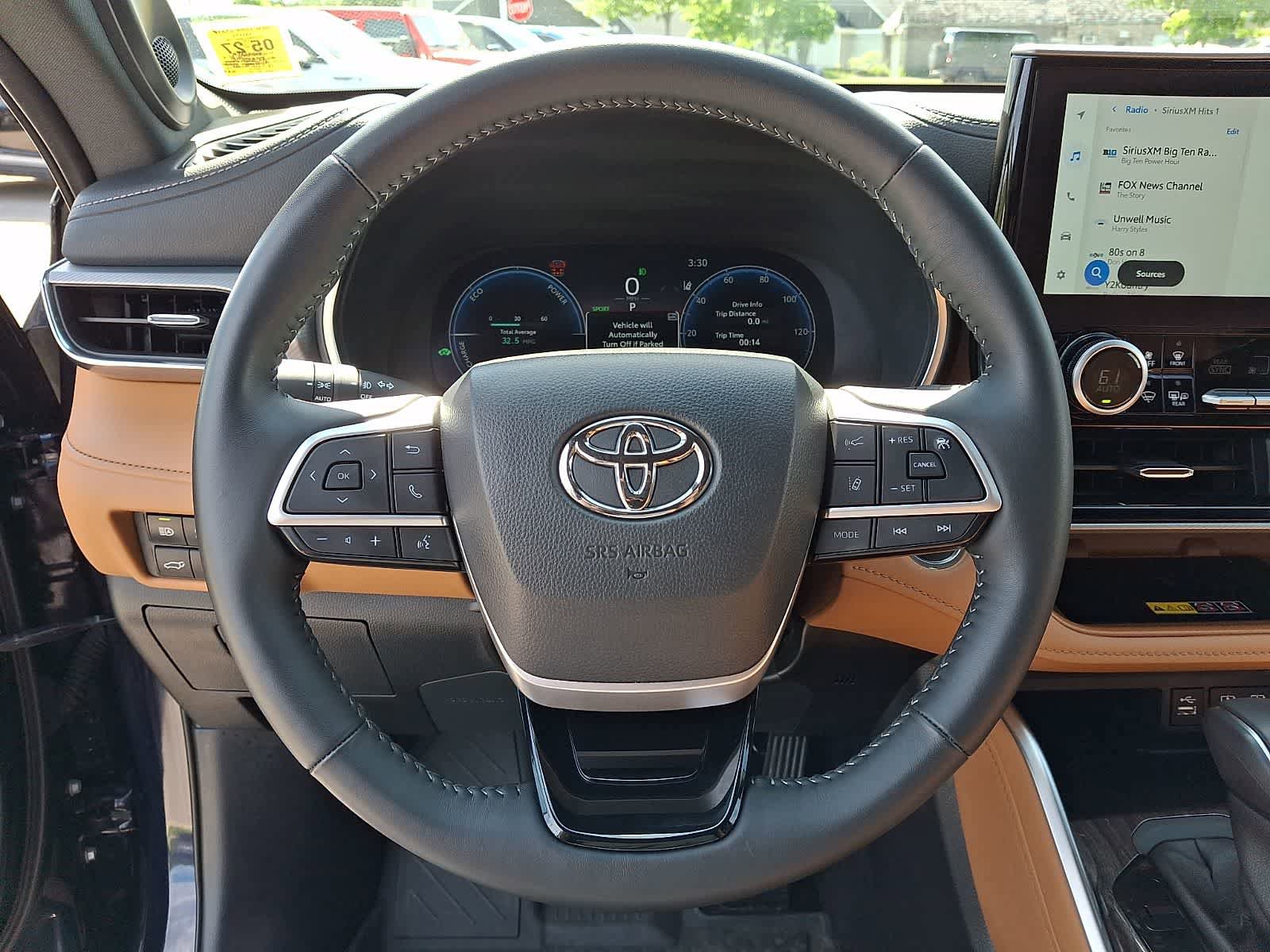 Certified 2025 Toyota Highlander Platinum AWD/4WD image 25