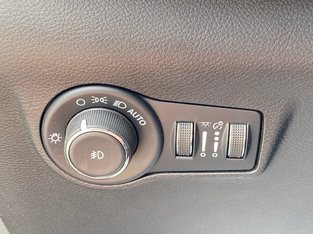 Used 2022 Jeep Compass Limited AWD/4WD image 20